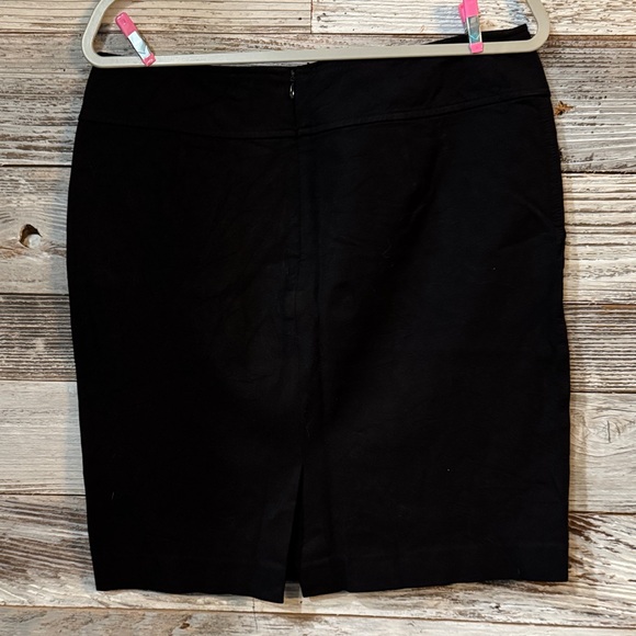 Banana Republic Black Pencil Skirt - Picture 3 of 5